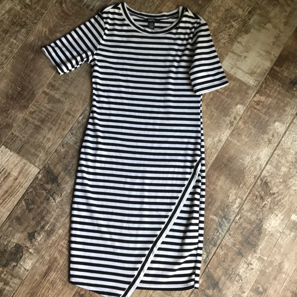 Super cute never worn striped cotton dress.